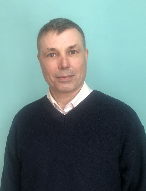 Ладнушкин Дмитрий Юрьевич.